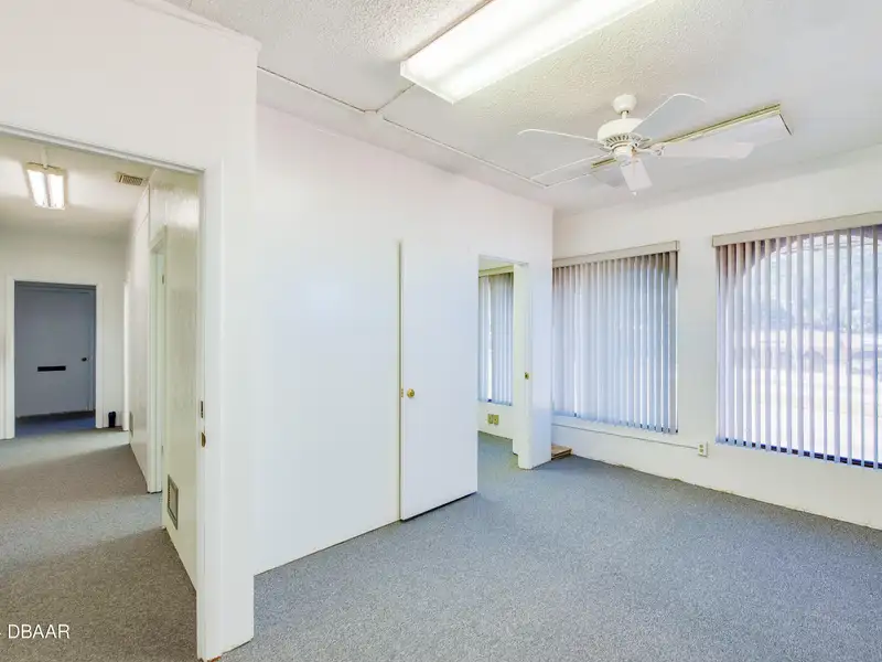 Multi-tenant Office Investment with Upgrades on Ridgewood Ave, High Traffic Location
