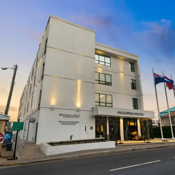 MONACO CHAMBERS - UNIT 1