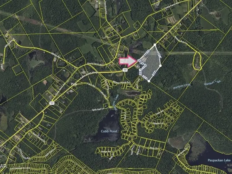 Turn-key Restaurant with Liquor License on 26 Acres in Lake Ariel, Pa