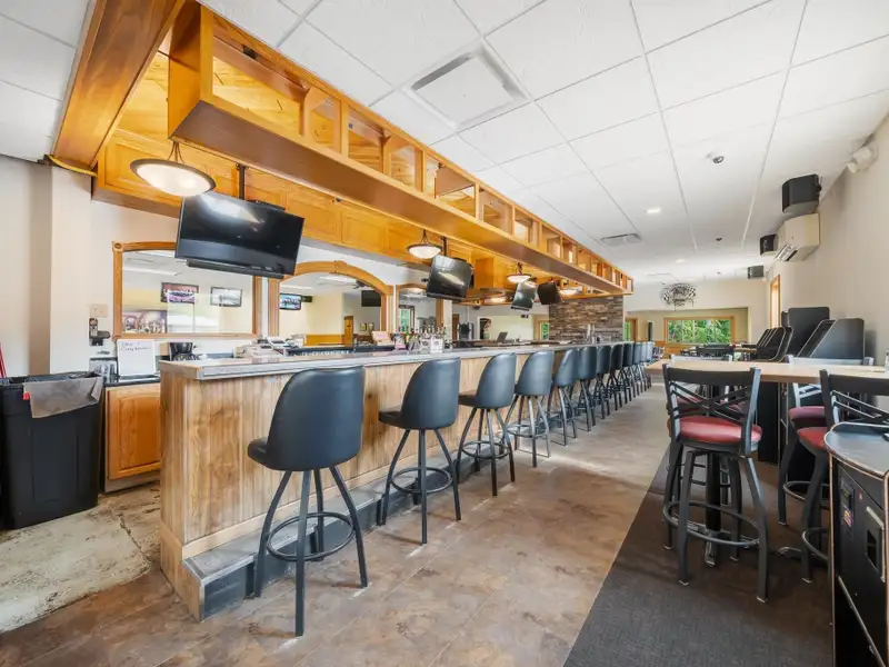 Mixed-use Commercial Property with Bowling Alley, Bar, Restaurant, and Apartments in Poy Sippi