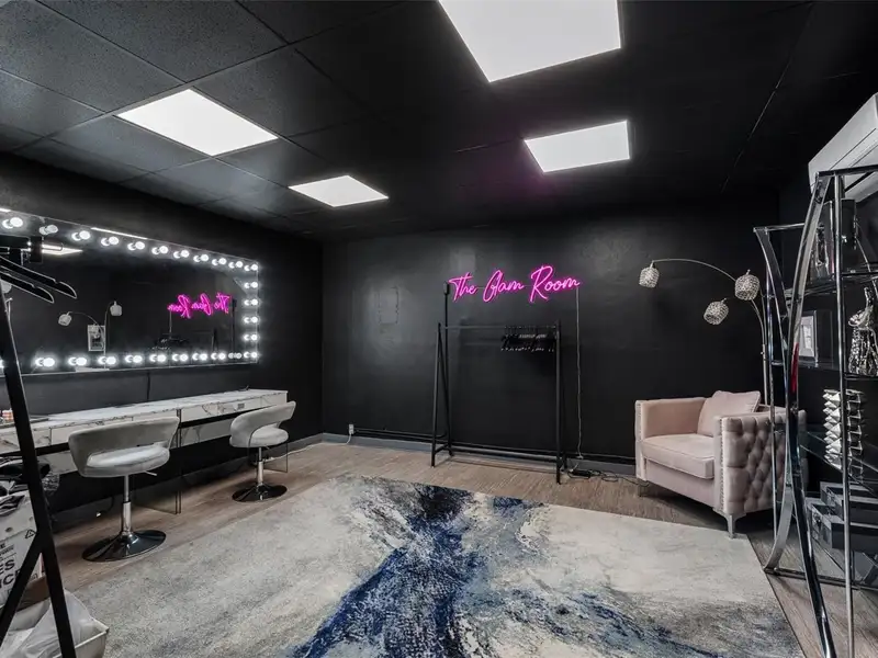 Premium Corporate Office Space with Helipad on U.s. 19 N, Clearwater