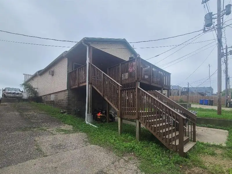 Established Bar for Sale in Downtown Pardeeville, Wi with Outdoor Seating