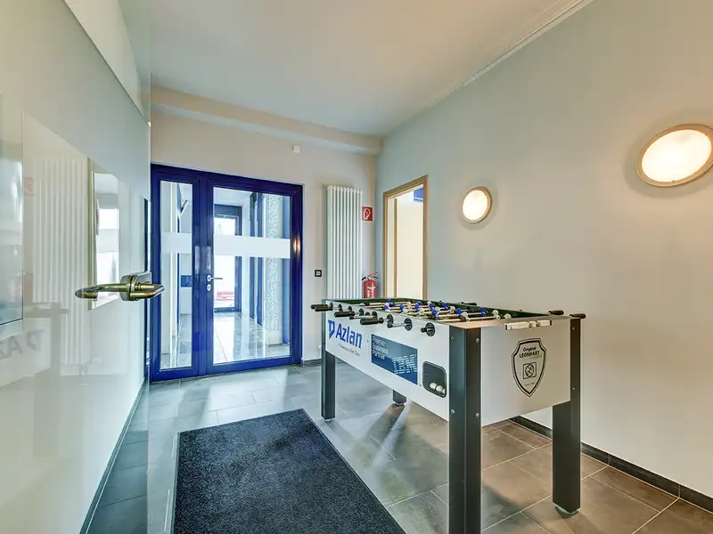 Modern Office Building with Renovated Spaces Near Centro Oberhausen, Includes Garden and Parking