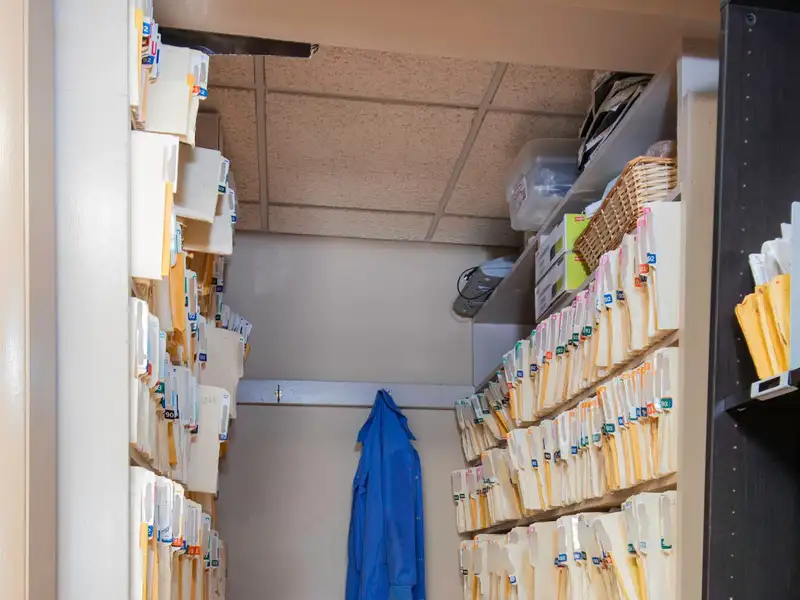 One-third Ownership of Professional Building in Versailles – Ideal for Business Services