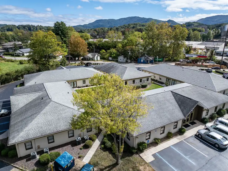 Fully Leased Business Park in Prime Waynesville Location with Ample Parking and Modern Amenities