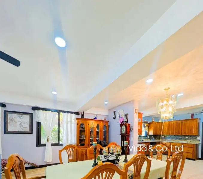 Tropical Multi-unit Home with Caribbean Sea Views in Hopkins Village, Belize