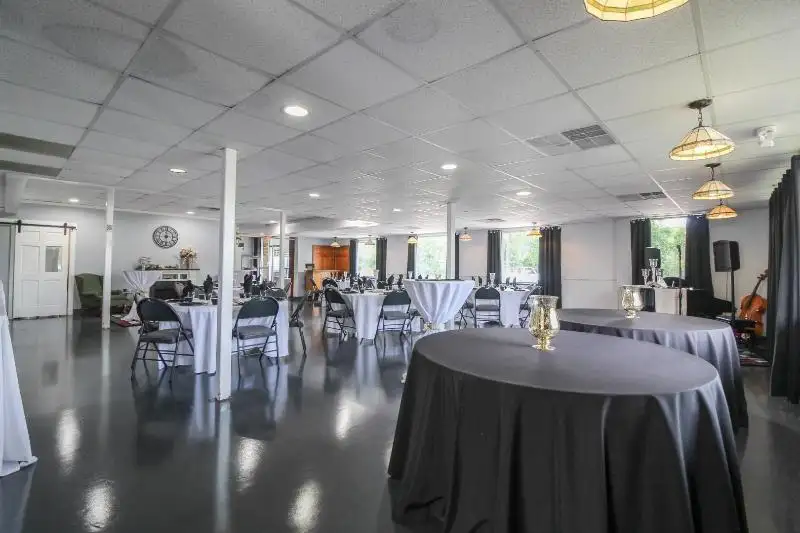 Turn-key Restaurant Building on 1.58 Acres with Ample Parking and Kitchen Facilities