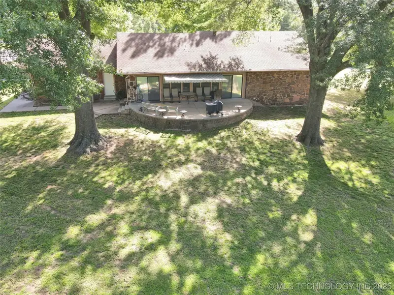 Live-work Property: 2000 Sq. Ft. Office Building with House on 1.25 Acres