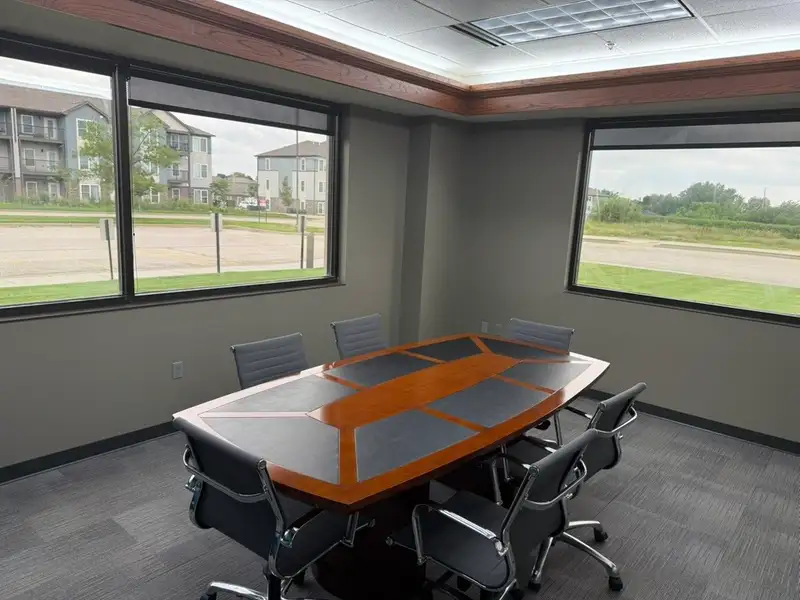 Furnished Office Space for Sublease in Southwest Cedar Rapids – 40,770 Sf