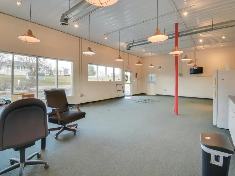 Versatile Commercial Space with Garage Bays and Office in Augusta County