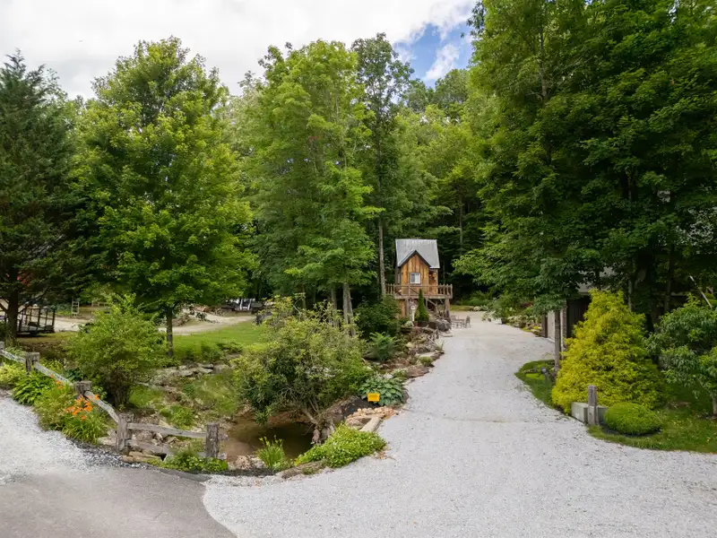 Serene 5.81-acre Retreat with Pavilion, Barn, Home, and Bold Creek Access