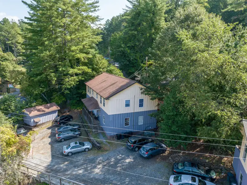 Prime Multifamily Student Apartment Complex Near Western Carolina University in Cullowhee, Nc