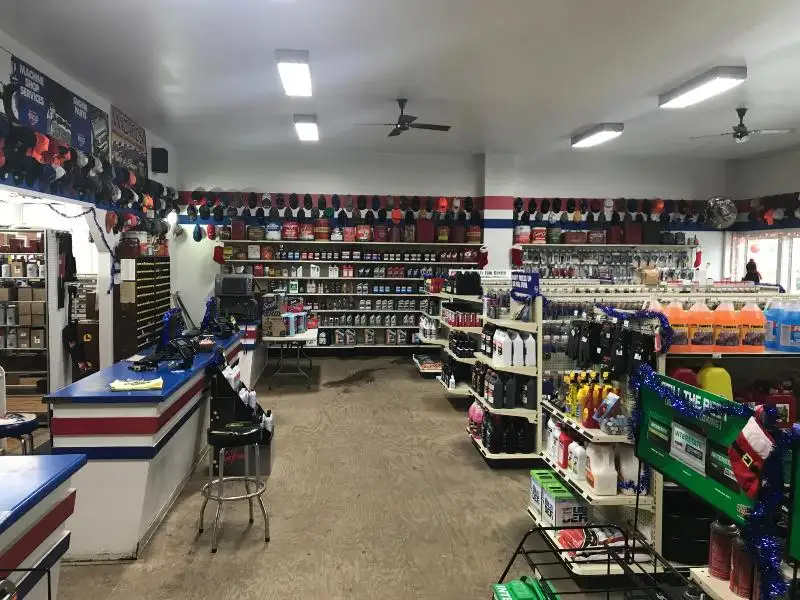 Prime Auto Parts Store with Excellent Location on High Traffic State Hwy 13 and 182