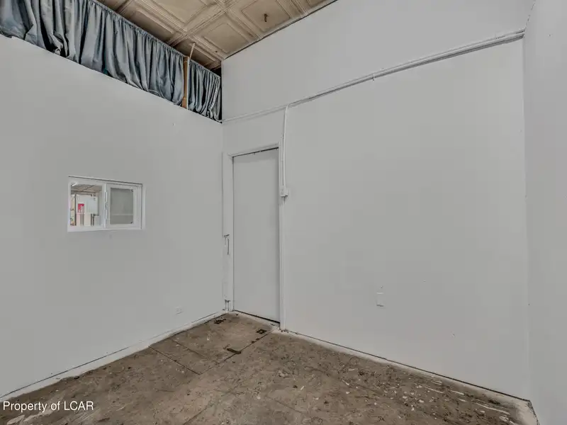 Five-unit Commercial and Residential Building in Prime Location with Recent Upgrades