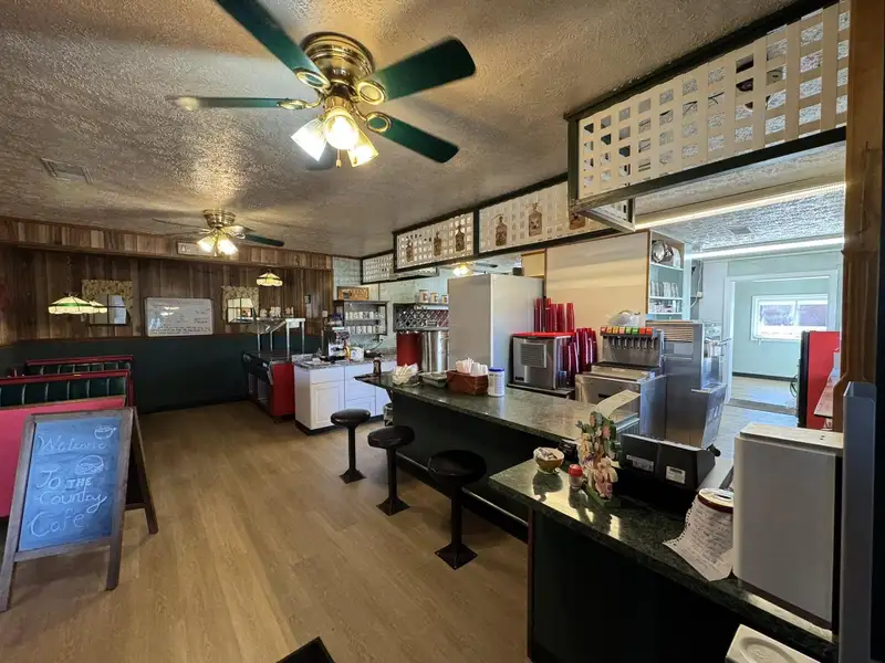 Established Family Restaurant with Drive-thru Near Lake Cumberland Marina