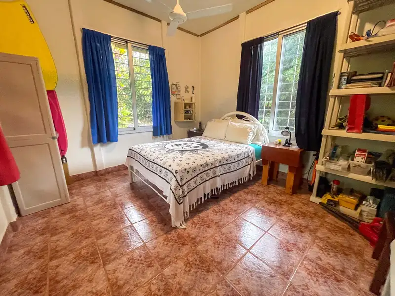 One-bedroom Home with Expansion Potential in Central Ojochal, Costa Rica