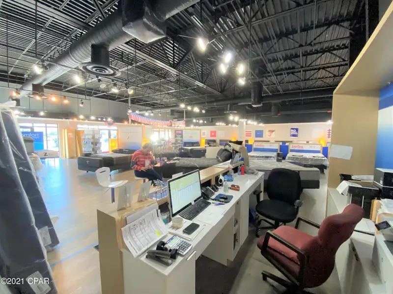 Retail/showroom Space for Lease in Nautilus Station, Panama City Beach