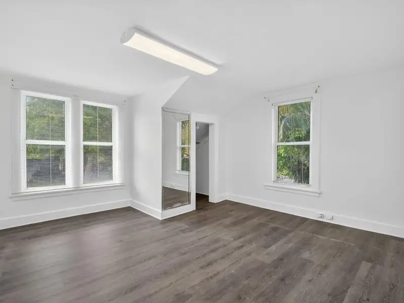 Free-standing Office Space for Lease on Sheridan Street - 2,054 Sq Ft, 10 Parking Spots