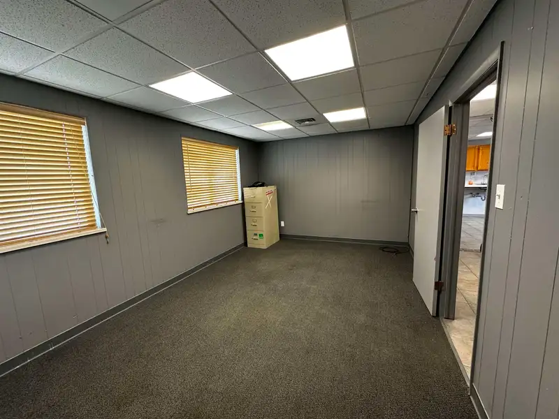Warehouse and Office Space with Gated Yard in Prime Location