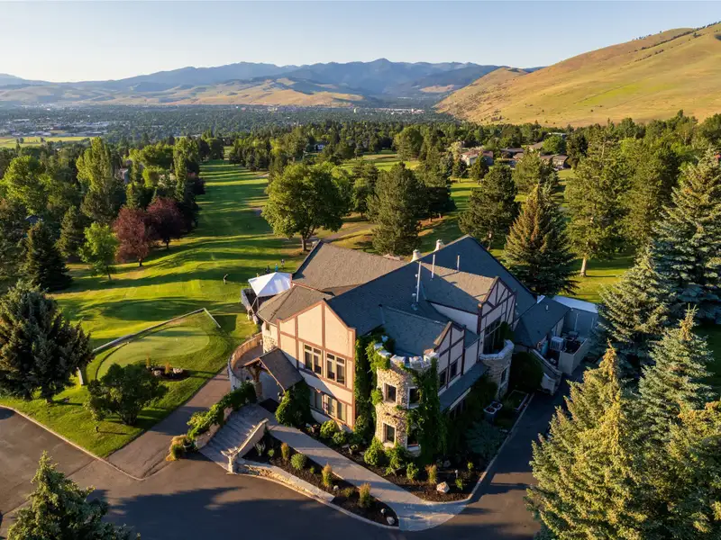 Missoula Fine Dining Restaurant and Highlands Golf Course on 65 Acres