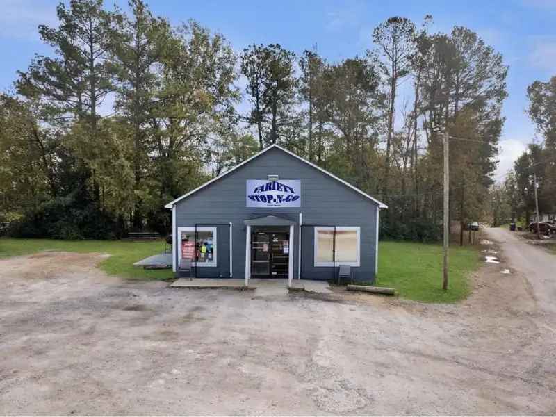 Established C-store in Stanton, Prime Location Near Ford's Blue Oval City
