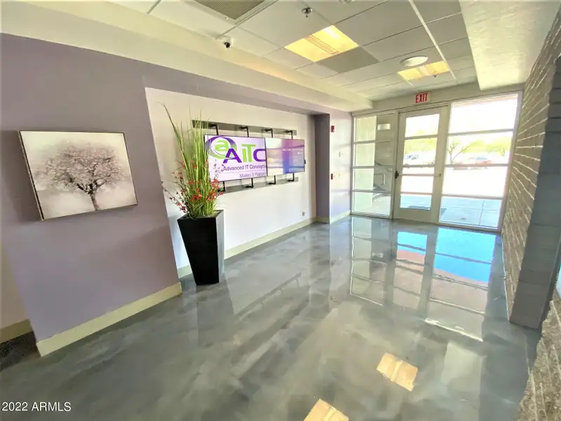 Modern Commercial Suites Near Ft Huachuca with Mountain Views and Ample Parking
