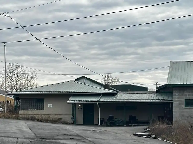 Historic Commercial Building on 2.4 Acres Near C&o Canal, Ideal for Restaurant or Brewery