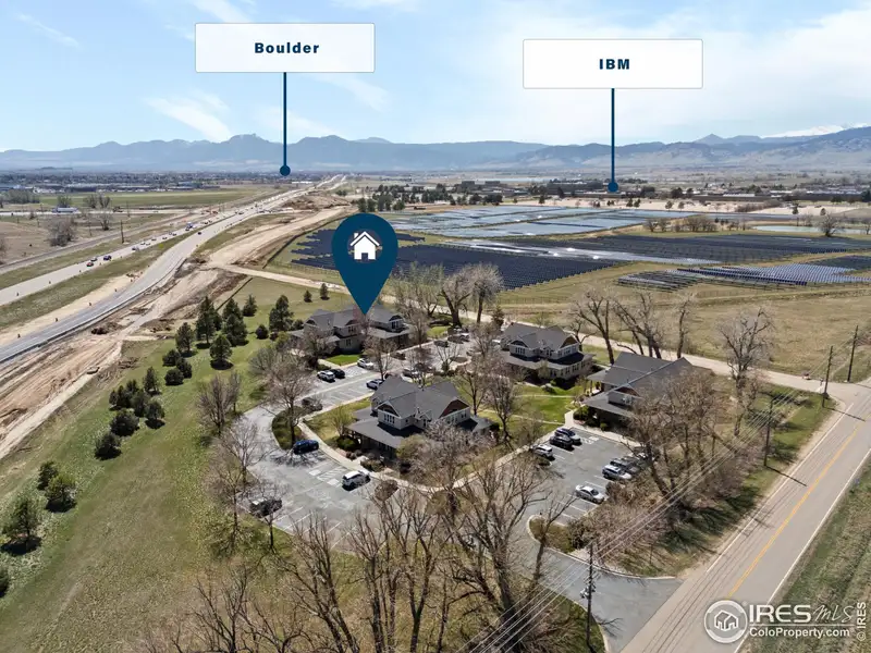 Bright Office Condo with Mountain Views in Niwot, Colorado