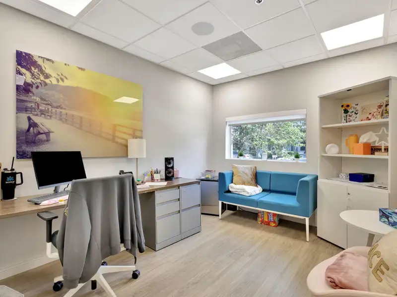 Renovated 5,194 Sf Commercial Building on Federal Highway, Delray Beach