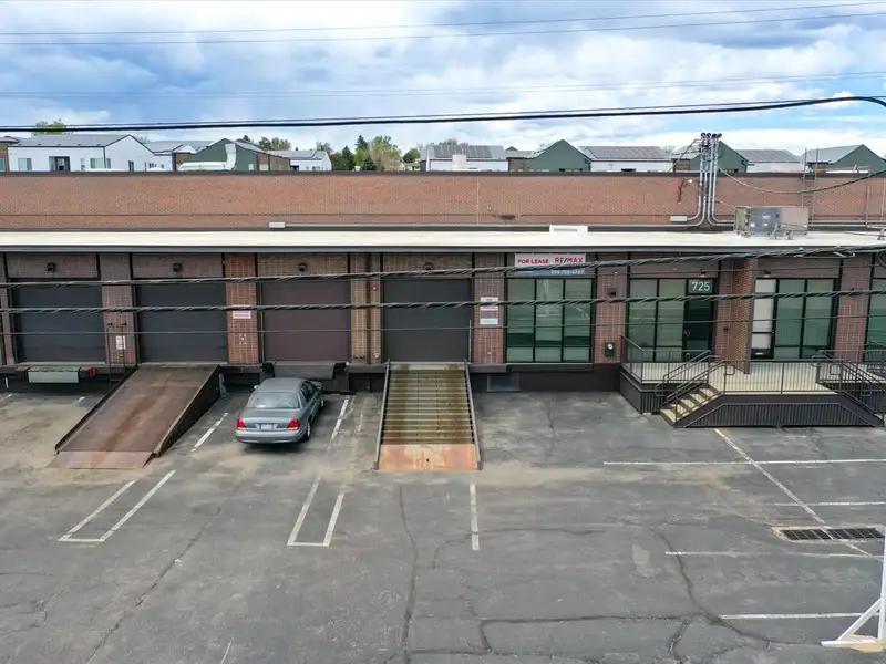 Centrally Located Multi-tenant Flex/warehouse Property in Denver, Colorado