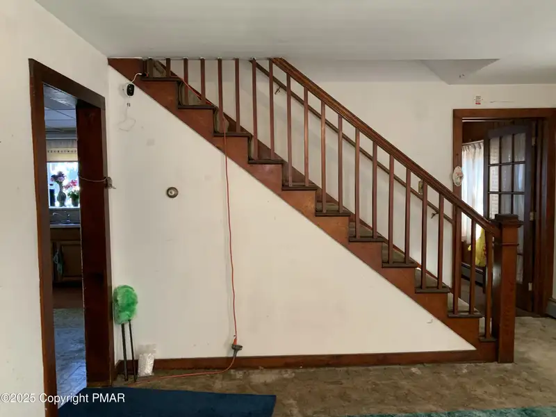 Prime 2-acre Commercial Property with 3-bedroom Home in High Traffic Area