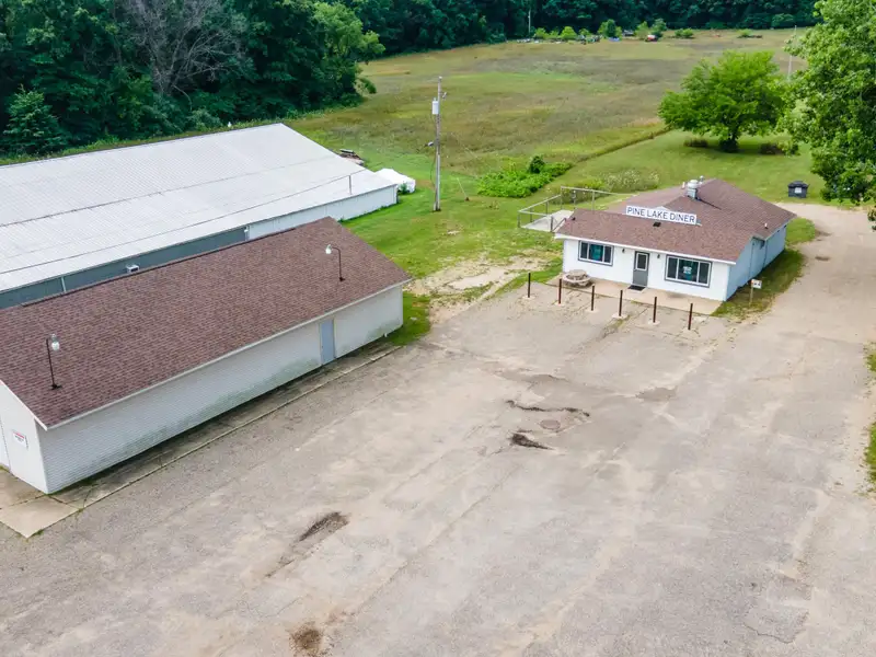 Cozy Diner with Pole Barn on 3 Acres Across from Pine Lake