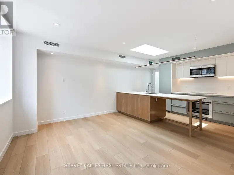 Modern Two Bedroom Suite in Bedford Park with High-end Finishes and Great Amenities