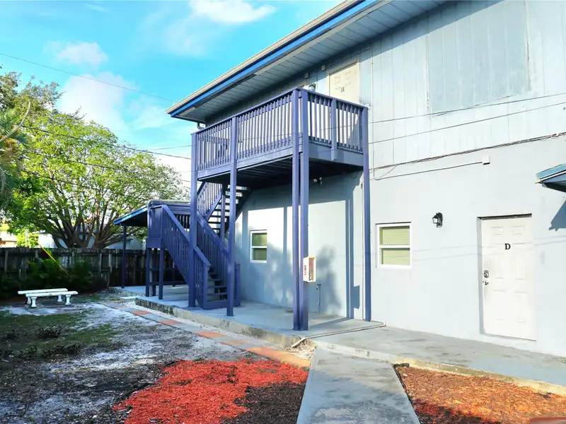Turnkey Multifamily Investment: 8 Furnished Studios & 2/2 Apartment Near Las Olas