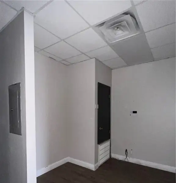 Office/retail Space for Lease Near I-14 - 1200 Sq. Ft.