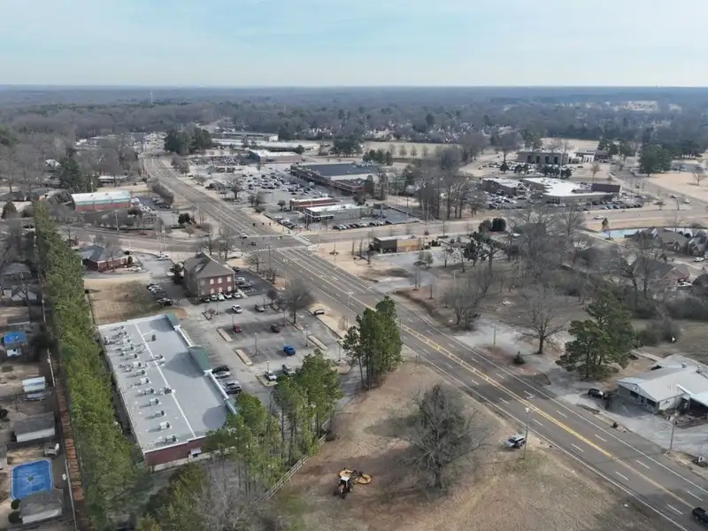 13.84-acre Commercial Parcel in Prime Bartlett Location Near Retail and Amenities
