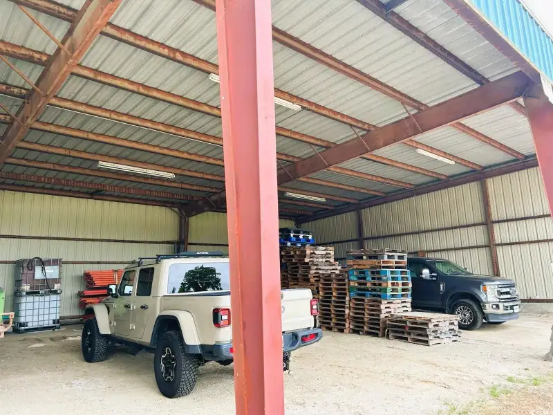 Commercial Property with Office and Warehouse on 1.5 Acres in Andrews, Sc