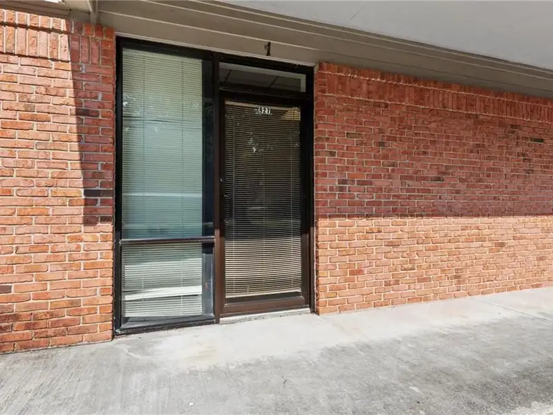 Versatile Commercial Building in Prime Location