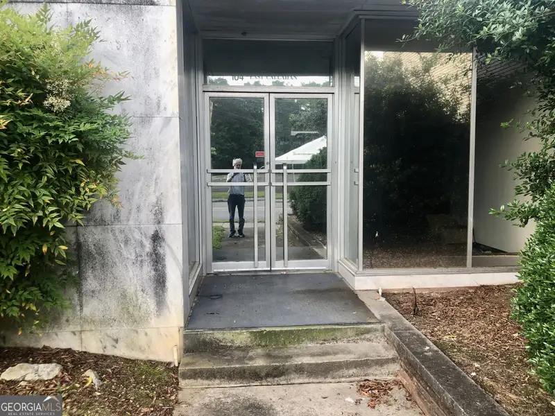 Office Space for Sublease in North Rome - 4,400 Sq Ft with 15+ Offices
