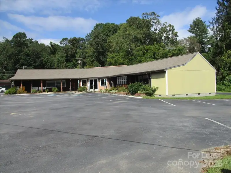 Investment Opportunity: 4,700 Sqft Commercial Property in Downtown Black Mountain