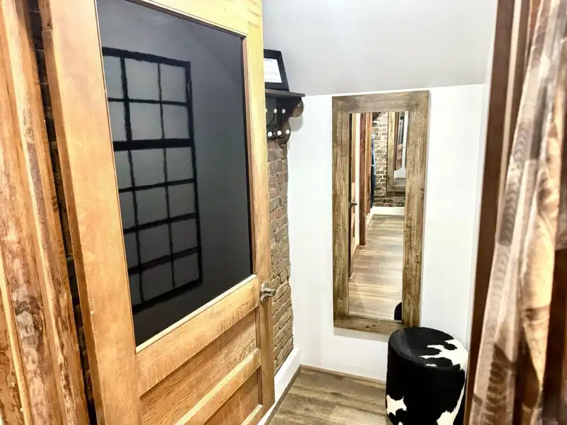 Retail Building for Sale in Downtown Lebanon - Upgraded Space with Office Area