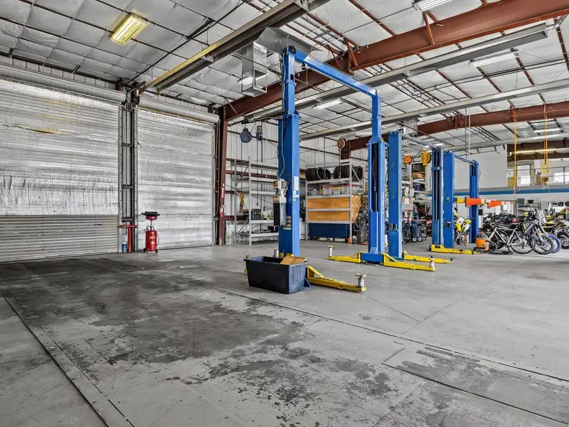 Versatile Commercial Space with Warehouse, Retail, and Mezzanine in Fruita, Co