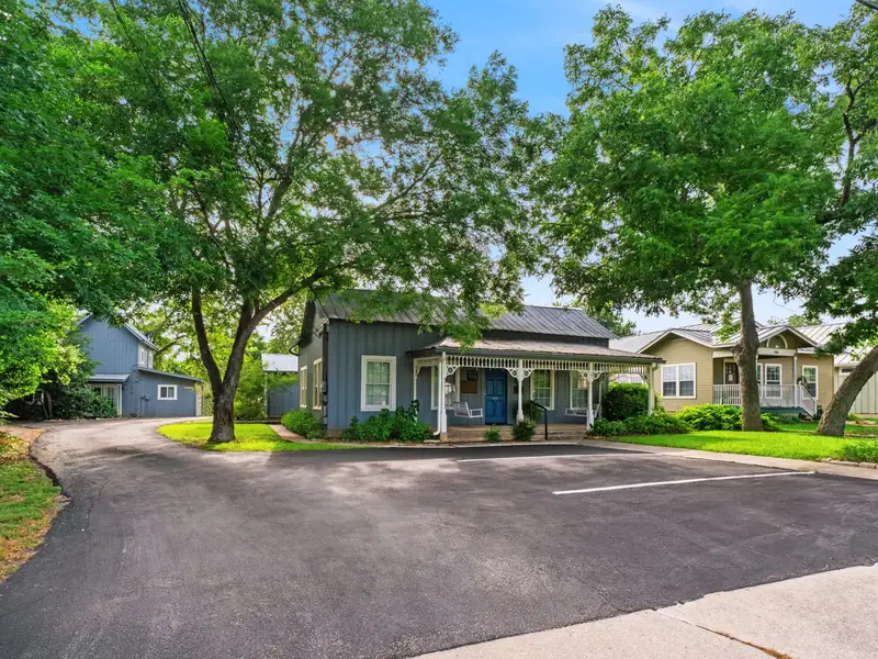 Historic Vintage Office Building with Additional Income Potential in Downtown Boerne