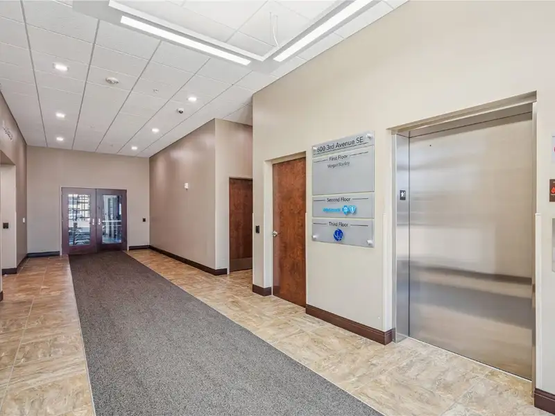 Modern Office Space for Lease in Prime Location with High-speed Connectivity