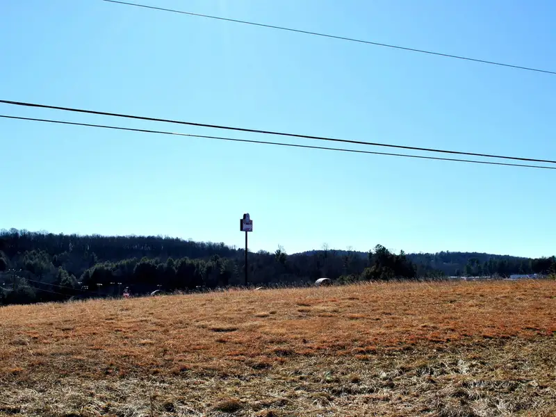 Commercial Land Opportunity on 5.444 Acres with Road Frontage Near I-77