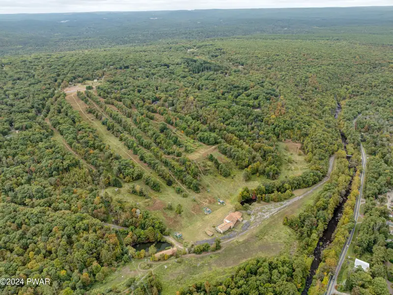 97.29-acre Former Ski Resort with Lodge in the Pocono Mountains