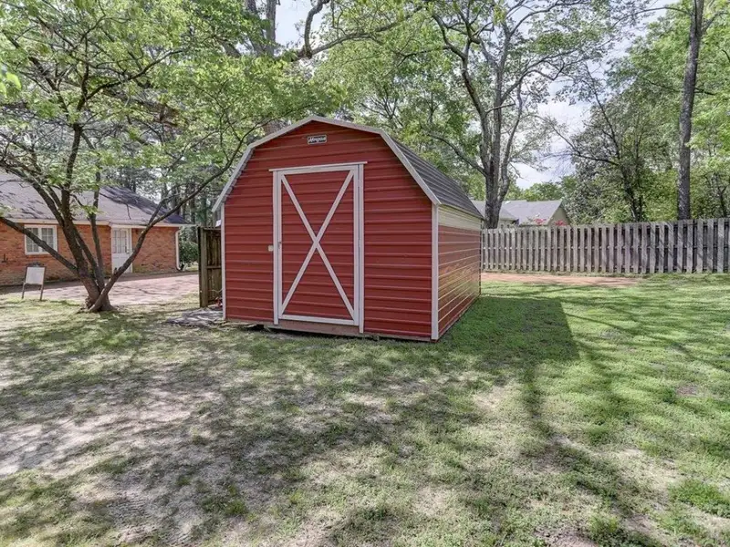 Commercial Property for Sale in Germantown with Main Building and Additional Structure