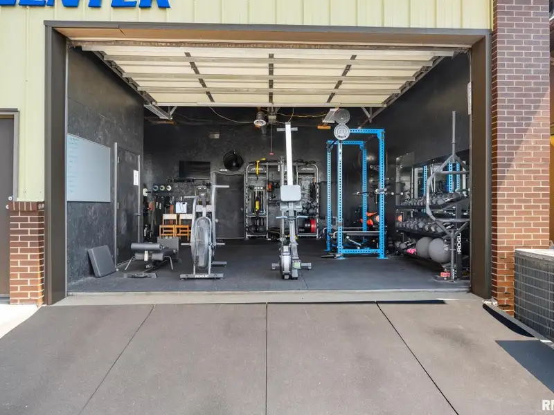 Turnkey Commercial Fitness Facility with Strong Membership Base in Prime Location