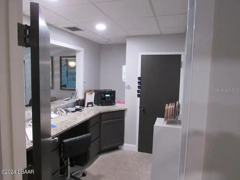 Renovated Medical Suite in Prime Ormond Beach Location with Multiple Treatment Rooms