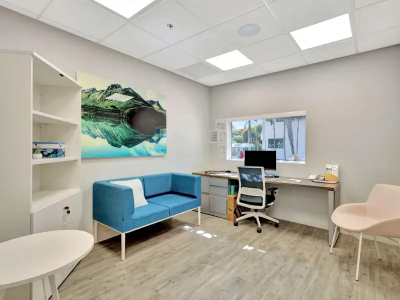 Renovated 5,194 Sf Commercial Building on Federal Highway, Delray Beach